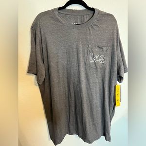 Are you talking to Lee? Shirt 👕